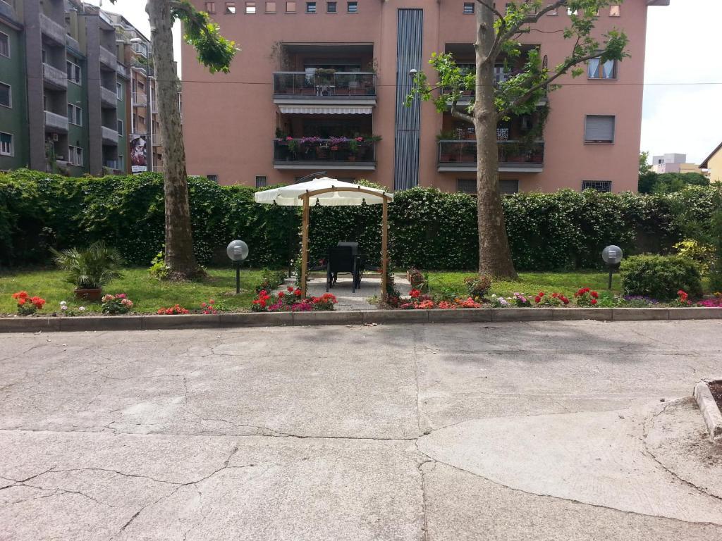 Hotel Garden Milão Exterior foto